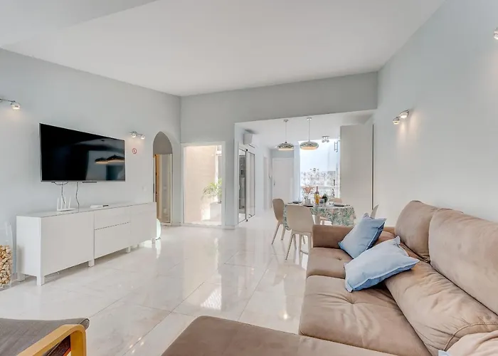 Beautiful In Island Village Appartement